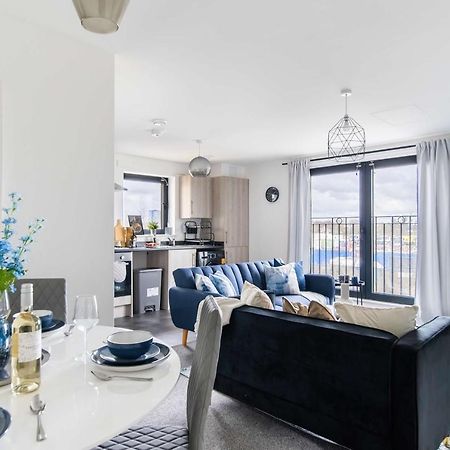 Livestay-New Private Apartment Building Minutes From Heathrow Slough Ngoại thất bức ảnh