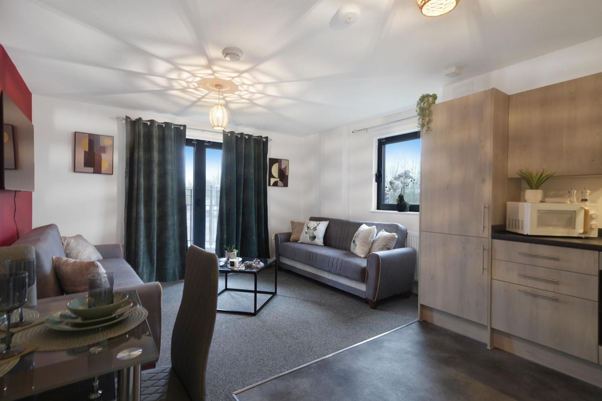 Livestay-New Private Apartment Building Minutes From Heathrow Slough Ngoại thất bức ảnh