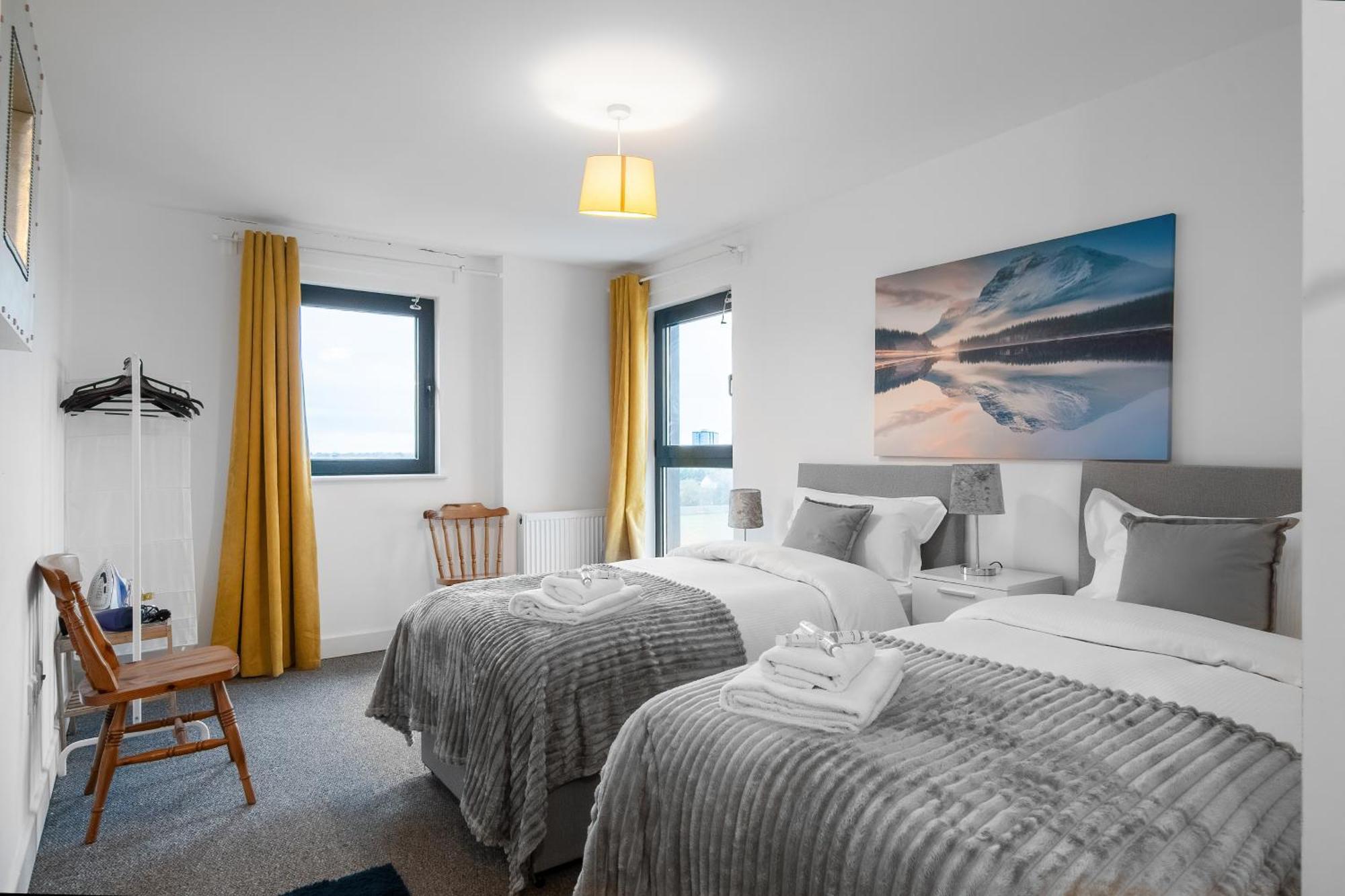 Livestay-New Private Apartment Building Minutes From Heathrow Slough Ngoại thất bức ảnh