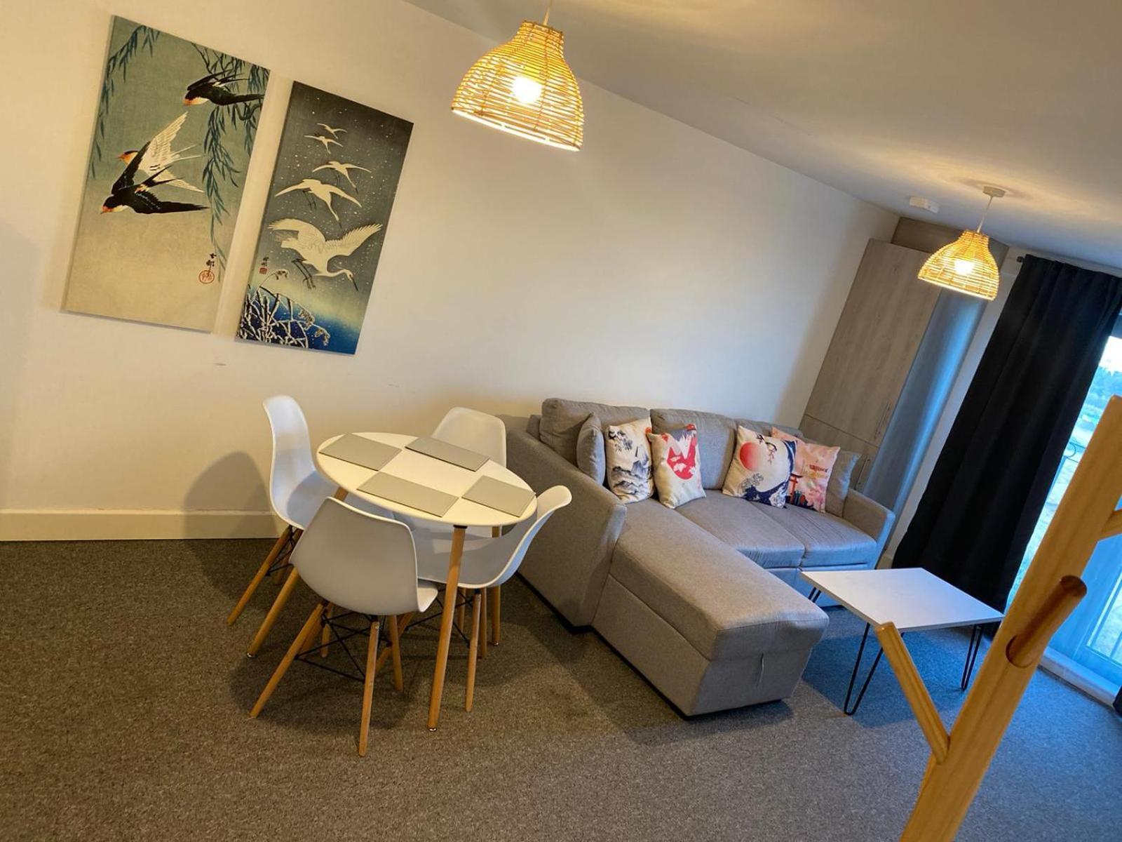 Livestay-New Private Apartment Building Minutes From Heathrow Slough Ngoại thất bức ảnh